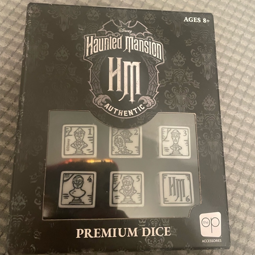 NWT Disney Haunted Mansion Dice Set